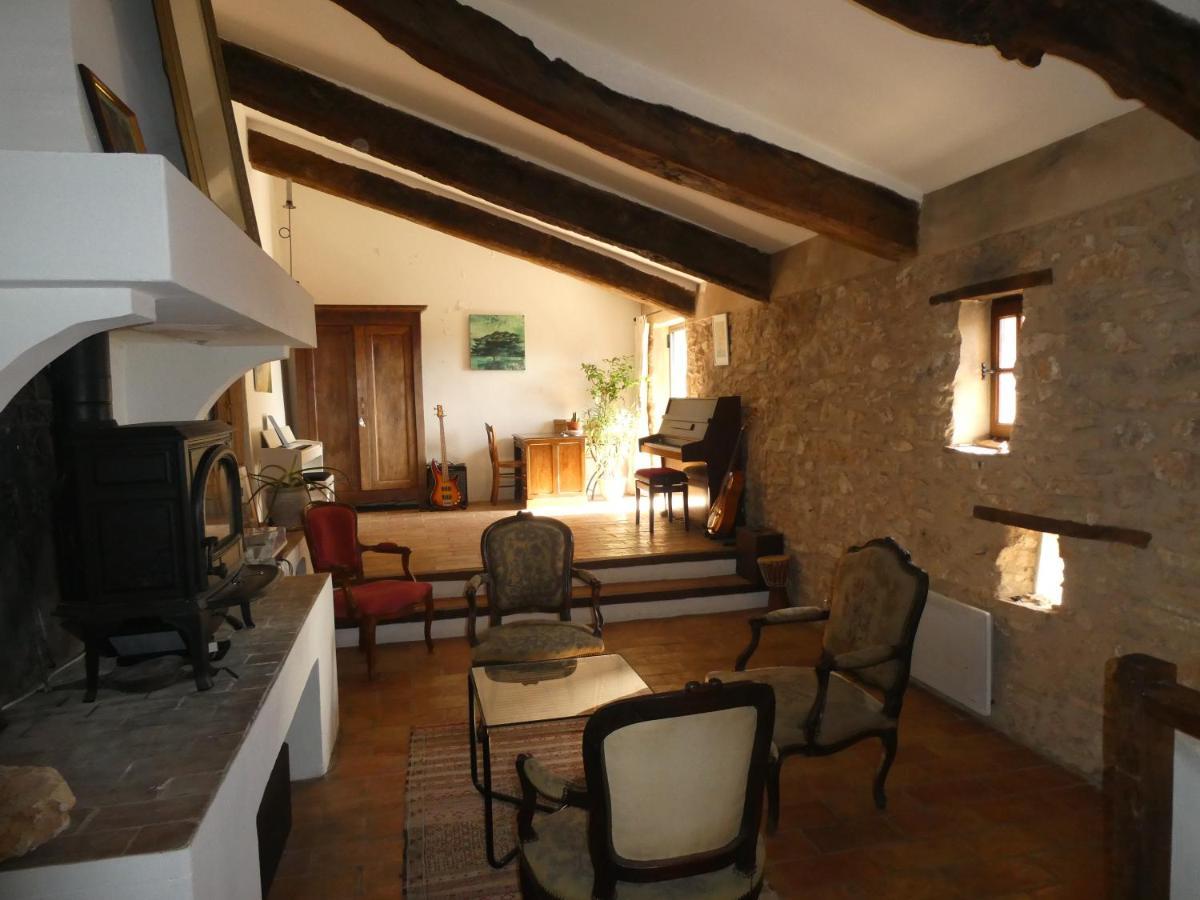 Le Jas Des Aiguiers Otel Saint-Saturnin-lès-Apt Dış mekan fotoğraf