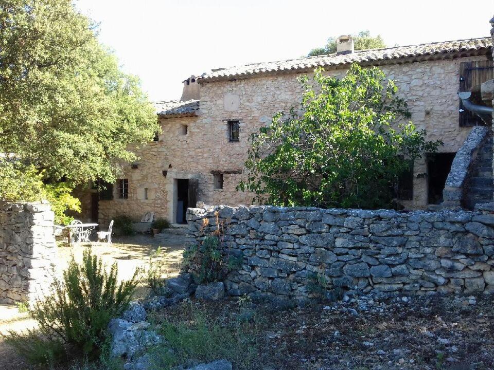 Le Jas Des Aiguiers Otel Saint-Saturnin-lès-Apt Dış mekan fotoğraf