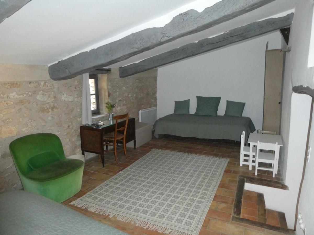 Le Jas Des Aiguiers Otel Saint-Saturnin-lès-Apt Dış mekan fotoğraf